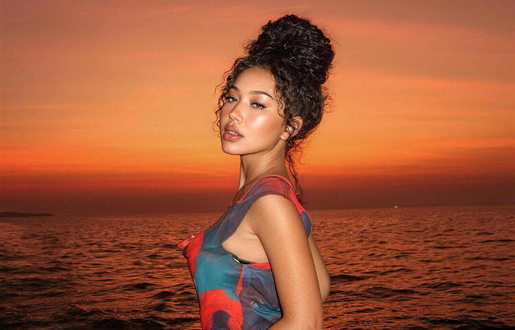 Why Are Full Lace Wigs Perfect for Summer?